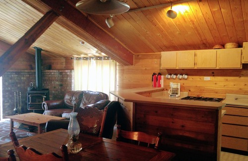 Cle Elum Cabina | Mountain Cabin & 20 Acres- Snowmobile / Bike / Hike (senderos dentro y fuera de la propiedad)