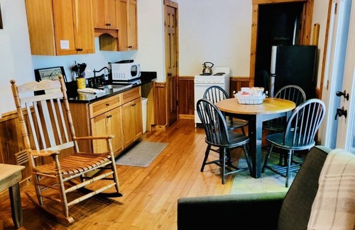 Elkins Cabina | Mountain Cabin 3 with Personal Hot Tub and Sauna