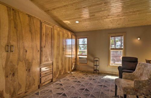 Woodland Park Apartamento | Mountain Cabin, Walk to DiningandMemorial Park!
