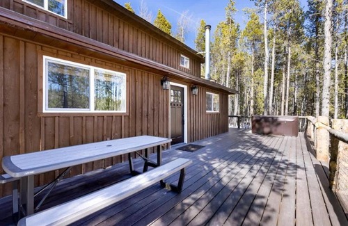 Valley of the Sun Casa | Mountain Cabin wHot Tub & Washer Dryer