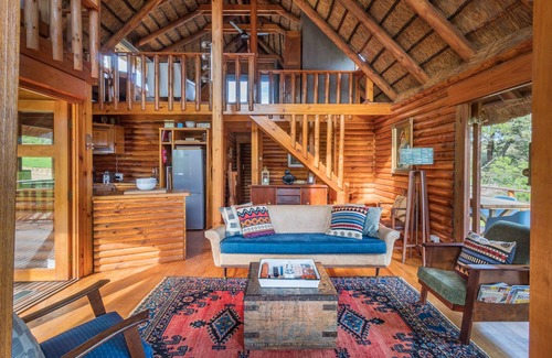 Wolseley Cabina | Mountain Cabin