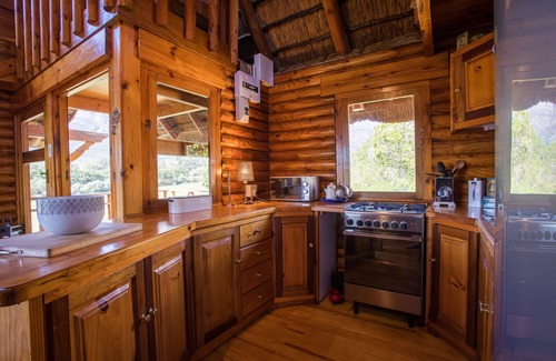 Wolseley Cabina | Mountain Cabin