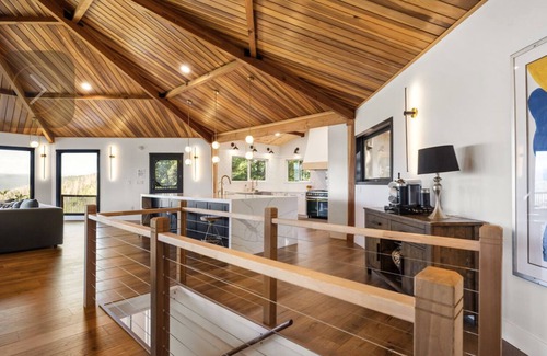 Placerville Chalet De Esquí | Mountain Chalet with tower, near the lake, hiking and wineries! Pet-friendly