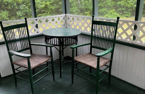 Shelburne Cabaña | Mountain cottage. 4-bdrm cottage in the White Mountains with hiking trails.
