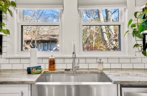 Candler Cabaña | Mountain Cottage and Tiny House with hot tub