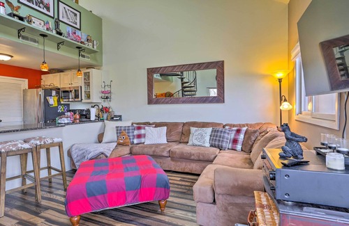 Vernon Condominio | Mountain Creek Condo w/ Grill: Walk to Lifts!