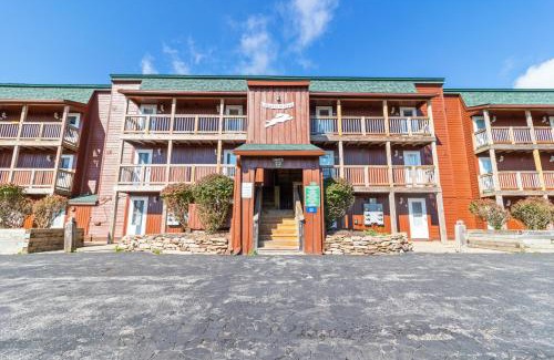 Snowshoe Apartamento | Mountain Crest 3 Studio Near Slopes And Shuttle Bus WiFi Gated Parking