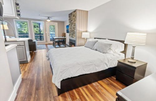 Snowshoe Apartamento | Mountain Crest 3 Studio Near Slopes And Shuttle Bus WiFi Gated Parking