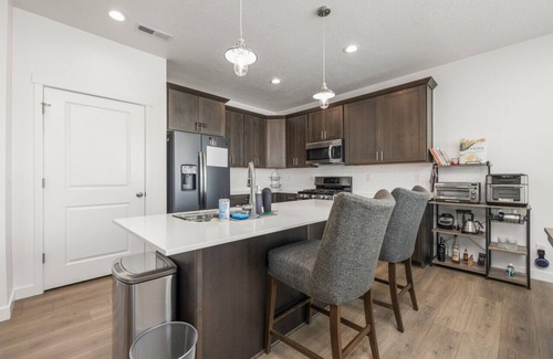 Daybreak Casa | Mountain Dreams | 2 Car Garage | Office | Brand new