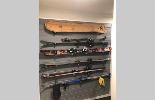 East Kootenay Apartamento | Mountain Edge Ski-in Ski-out Condo