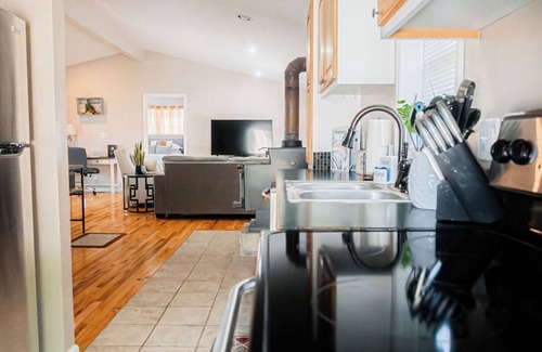 Fancy Gap Casa | "Mountain Escape" - Majestic Mountain Sunrises Near Blue Ridge Parkway & I-77