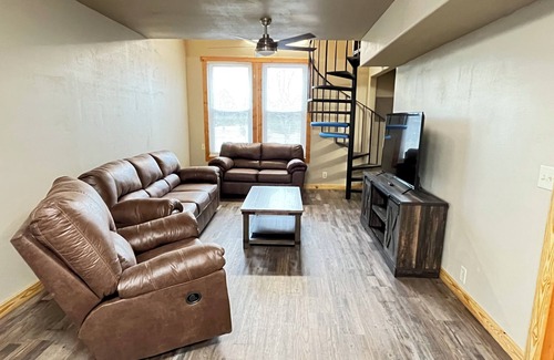 Kingston Casa | Mountain Escape - near Wilderness Rider Buffalo Ranch and Sweden Creek Falls