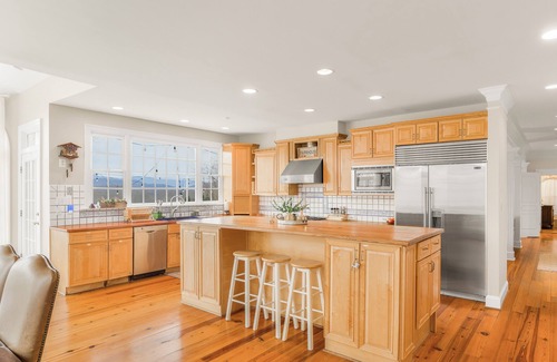 Haywood Otro | Mountain Farmhouse on 200Acres Ranch w/ Blue Ridge Views, Hot Tub, Sauna & More