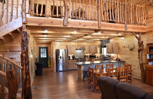 Sacramento Casa | Mountain Getaway
