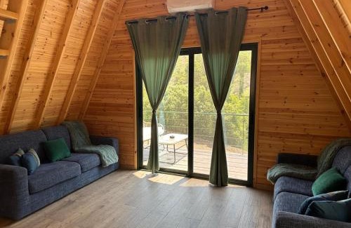 Arakapas Casa | Mountain Glamping Cabin With Kids Playground and Pool