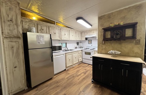 Mount Ida Casa | Mountain Harbor's four bedroom house by RedAwning