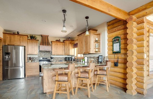 Mesa Cabina | Mountain Haus: Hot Tub, Views & Ski Access