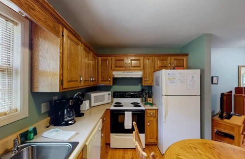 Trenton Cabina | Mountain Hideaway at Cabins in the Clouds!
