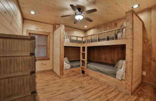 Mineral Bluff Casa | Mountain Hideaway with Hot Tub & Fire Pit