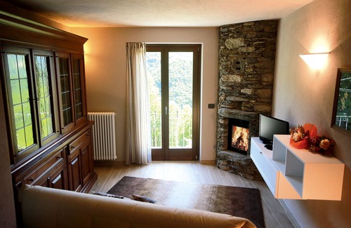 Roburent Chalet De Esquí | Vacaciones en la montaña - chalet Mongioie con vistas panorámicas.