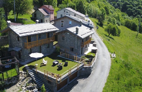 Roburent Chalet De Esquí | Vacaciones en la montaña - chalet Mongioie con vistas panorámicas.