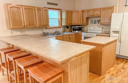 Ohiopyle Casa | Mountain Home on 3 Acres - 5 Miles from Ohiopyle