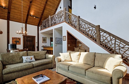 Glenville Casa | Mountain home perched high on top of the Blue Ridge Mountains! - Almost Heaven