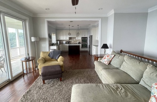 Piper Gap Casa | Mountain House located on Blue Ridge Parkway
