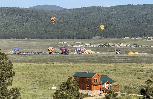 Angel Fire Casa | Mountain House Sleeps 18+ Mins to Ski, Hike, Golf, Fish; Generator