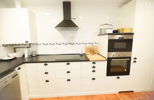 Suances Chalet De Esquí | Casa montañesa para disfrutar con tu familia. WIFI