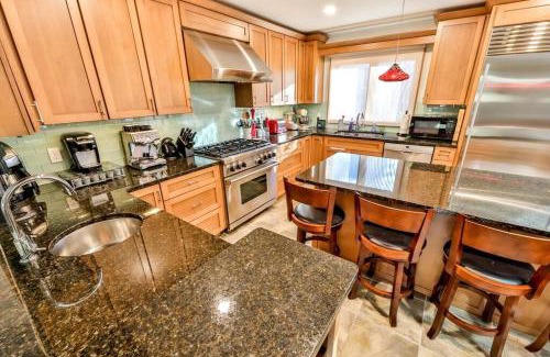 Maplecrest Apartamento | Mountain house w/stunning views & gourmet kitchen
