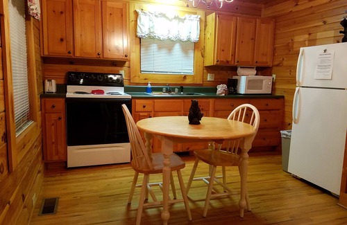 Maggie Valley Cabina | MONTAÑA JOY COTTAGES # 10- GRAN OSO