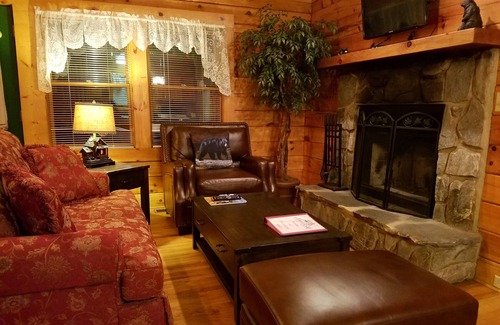Maggie Valley Cabina | MONTAÑA JOY COTTAGES # 10- GRAN OSO