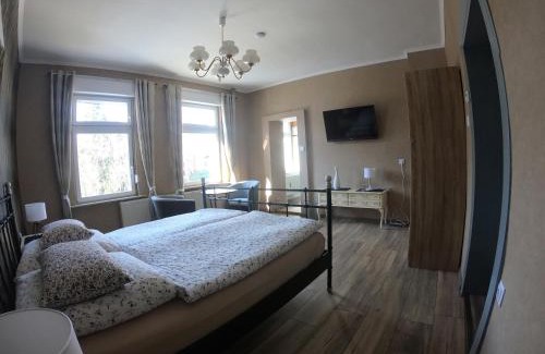 Guentersberge Apartamento | Mountain Lake View