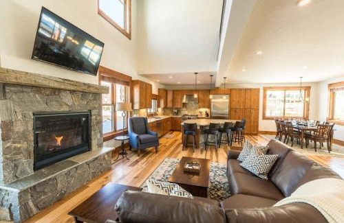 Basalt Casa | Mountain Lodge Oasis w Hot Tub-Rio Grande Trail
