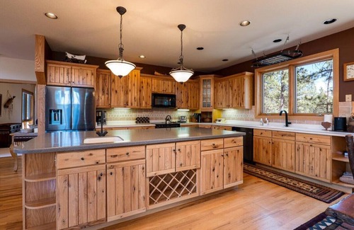 Lake George Cabina | Mountain Lodge with sauna-350 acres. 5 minutes from fishing, kayaking, boating!