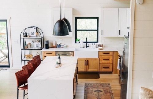 McArthur Apartamento | Mountain Modern Lodge in the Hocking Hills