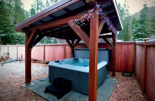 Skykomish Casa | Mountain Maison: Historic Home