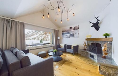 Taesch Apartamento | Mountain Majesty Apartment with Stunning Views