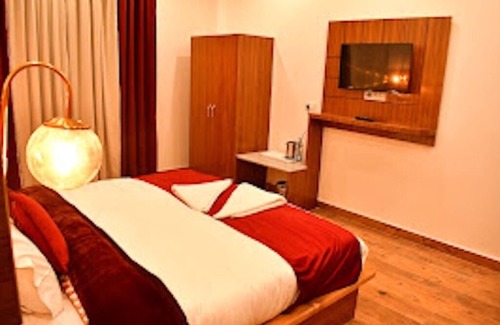 Manali Hotel | Mountain Majesty Manali