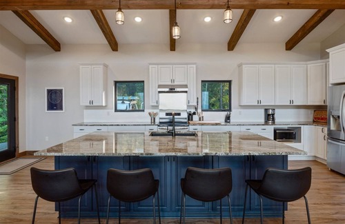 Sandpoint Casa | Mountain Modern Retreat | 3 Bed, 2 Bath
