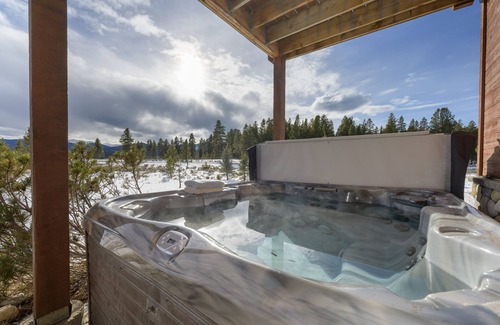 Pole Creek Meadows Casa | Mountain Peak 4 Bedroom Home by RedAwning