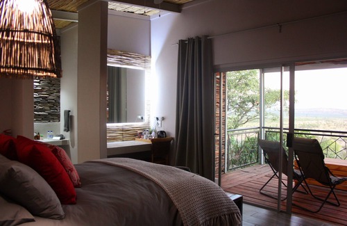 Damaraland Cabina | Mountain Peak Game Lodge Namibia