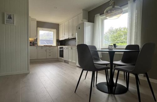 Sørvagen Casa | Mountain Peak Retreat