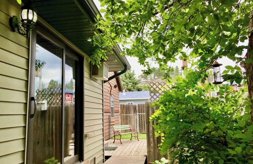 Hill City Cabina | Mountain Peaks Inn, GREEN MOUNTAIN SUITE, Downtown Hill City