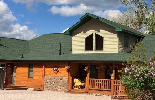 Hill City Cabina | Mountain Peaks Inn, OLD BALDY MTN SUITE, Downtown Hill City