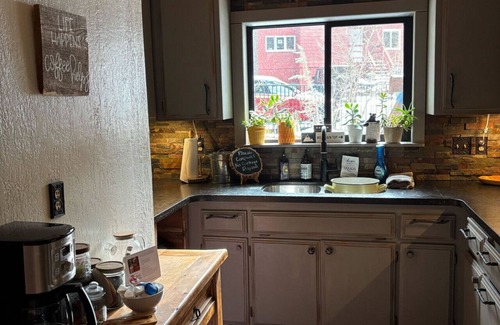 Wrightwood Cabina | Wheelchair Access, Near Ski & Snow Play, Pets OK!