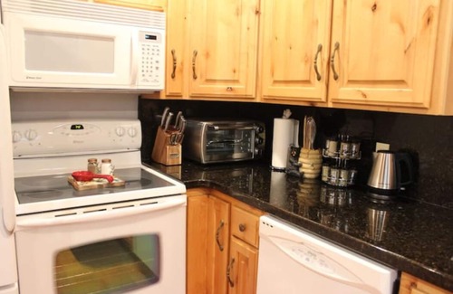 Rea Cabina | Mountain Pines Luxury Cabin 3 Bedrms+Hot Tub+WiFi