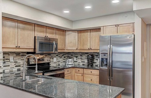 Copper Mountain Village Condominio | Mountain Plaza 2 Bedroom Condo #403 by RedAwning