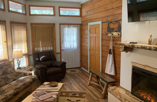 Fort Garland Casa | Mountain Retreat - 1 bedroom Lodge located by Forbes Park & Fort Garland